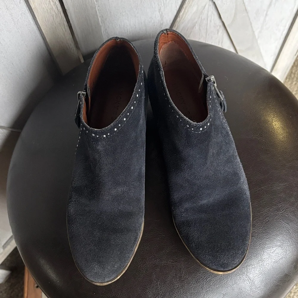 Stylish Blue Black Ankle Boots
